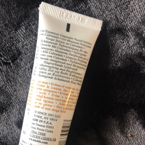 ⭐️5 for $20! NWT kiehl’s face wash - Picture 2 of 2